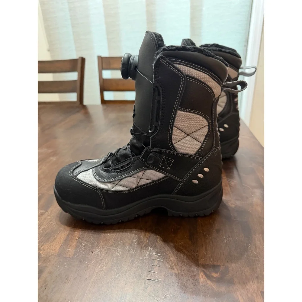 Castle X Charge Snowmobile Boots Womens 10 Black  Waterproof Atop Dial Lacing